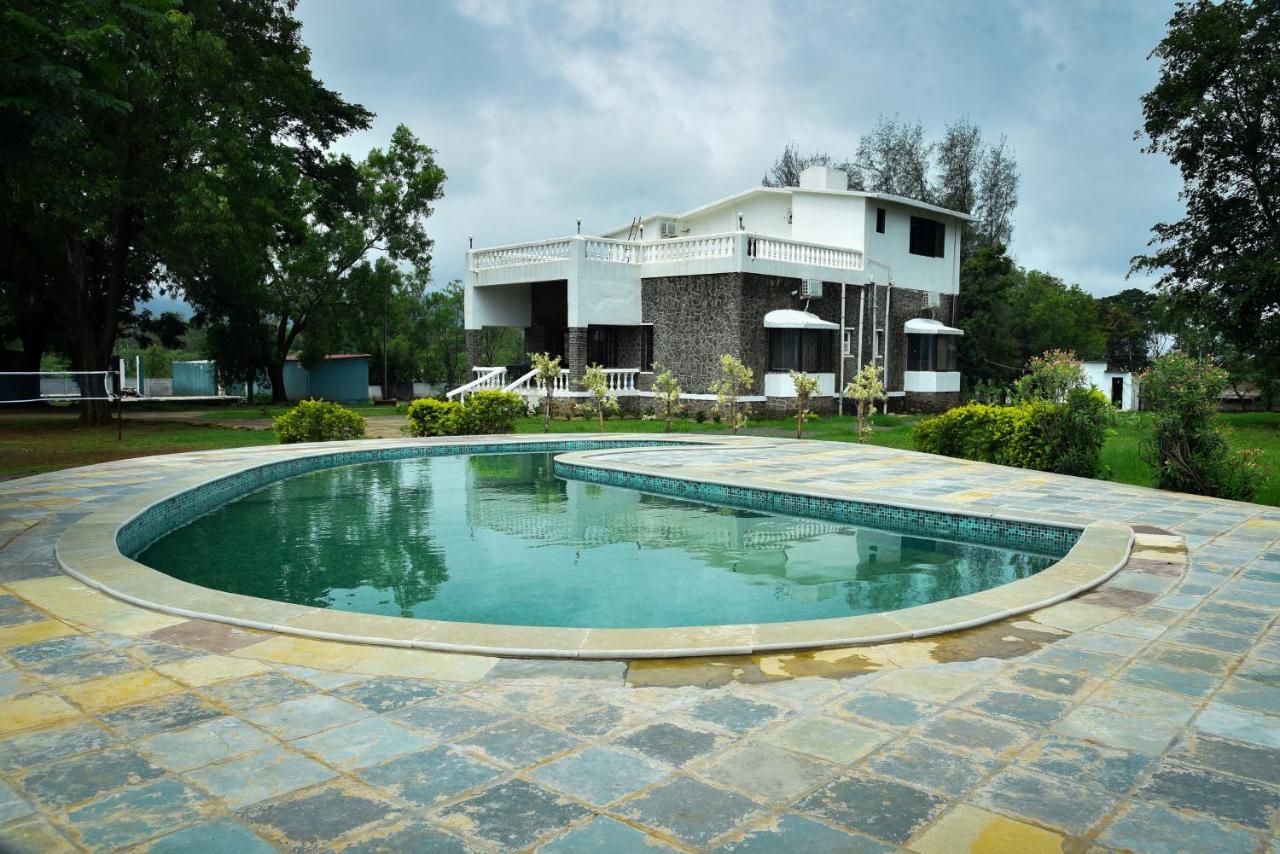 Whispering Woods Villa And Eco Farms Lonavala Exterior foto